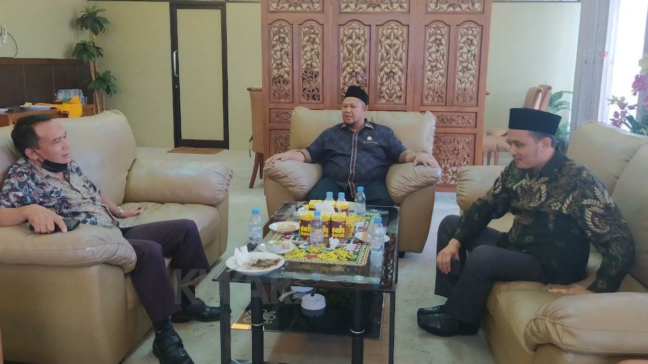 DPRD Bulungan Kunjungi DPRD Kukar Bahas Sosialisasi Perda