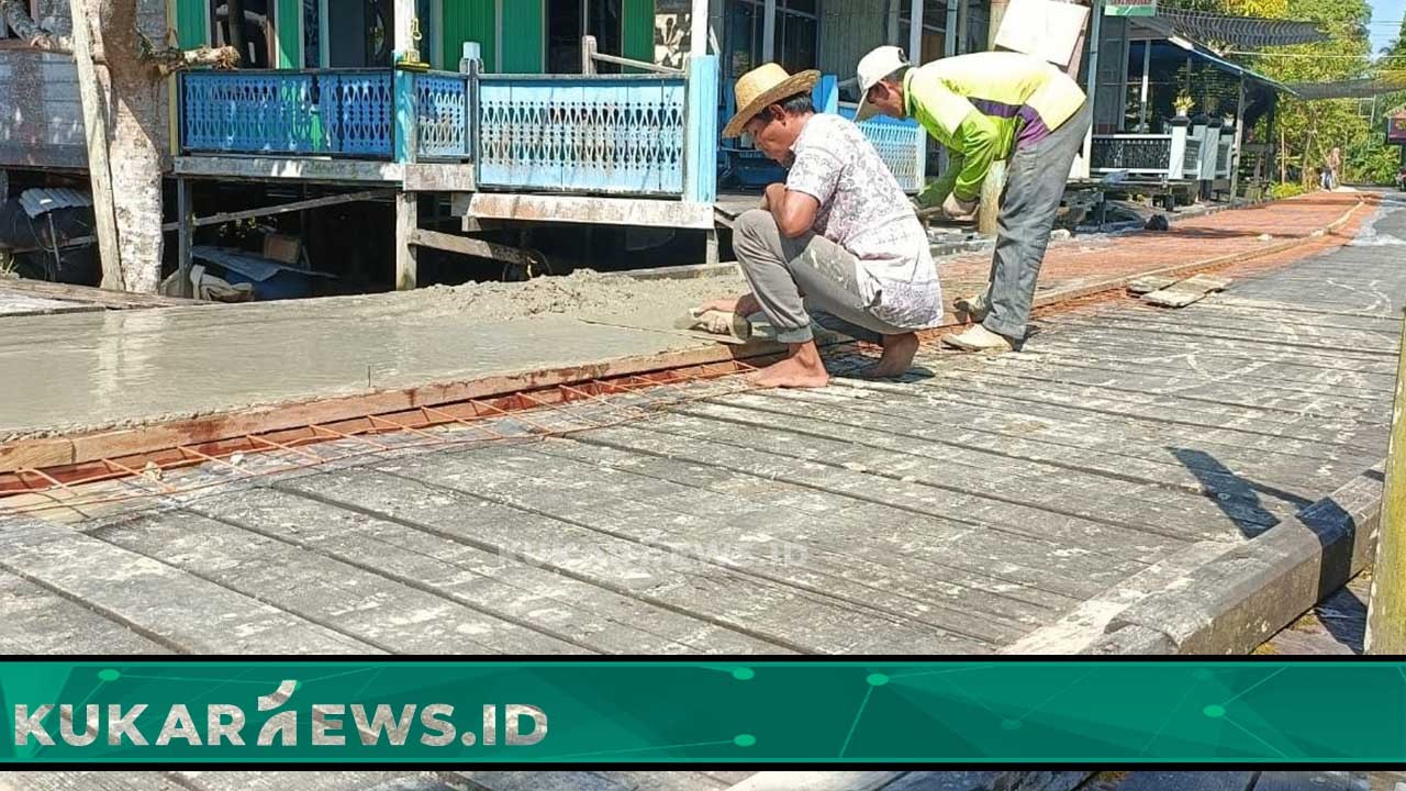 Dinas PU Kukar Tingkatkan Kualitas Jalan Sepanjang 200 Meter di Desa Muara Muntai Ulu