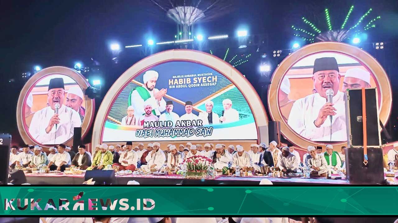 Kukar Bersholawat Jilid II, Taman Kota Raja Dipenuhi Masyarakat