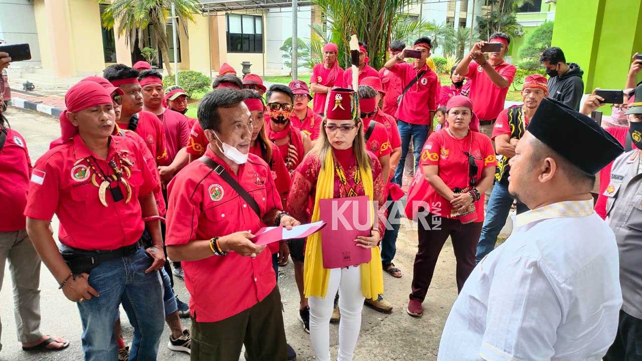 Perpedayak Tuntut Edy Mulyadi Segera Diadili