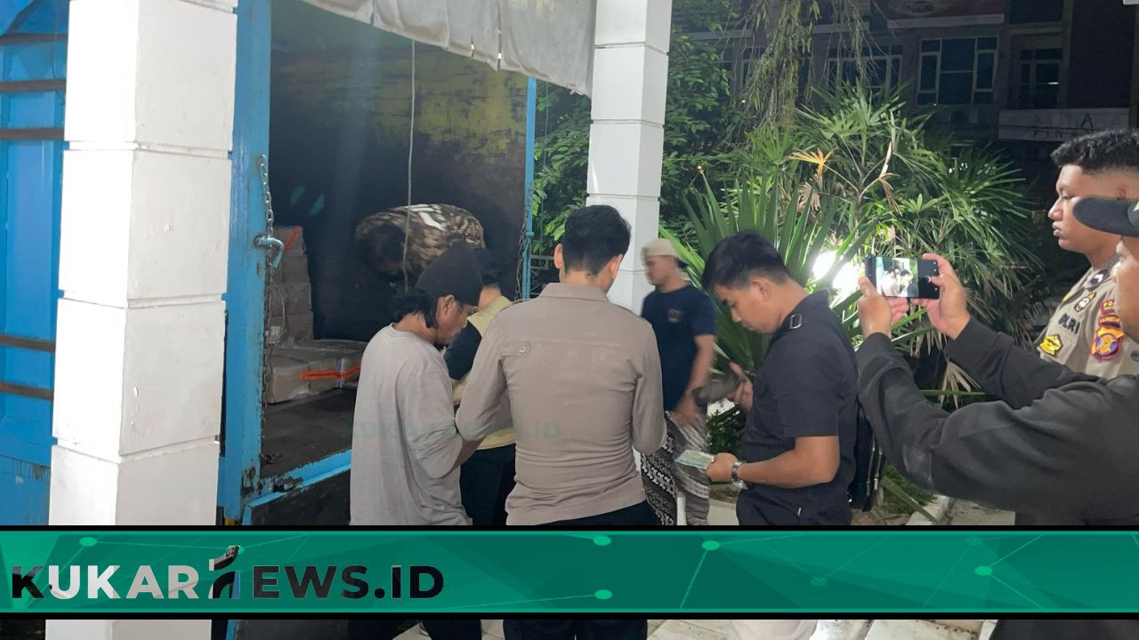 Polres Perketat Penjagaan Kantor KPU Kukar, Penerimaan Surat Suara
