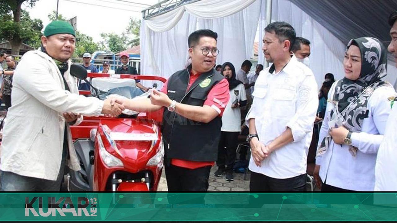 Wabup Rendi Solihin Salurkan Program Rp 50 Juta Per RT di Sangasanga