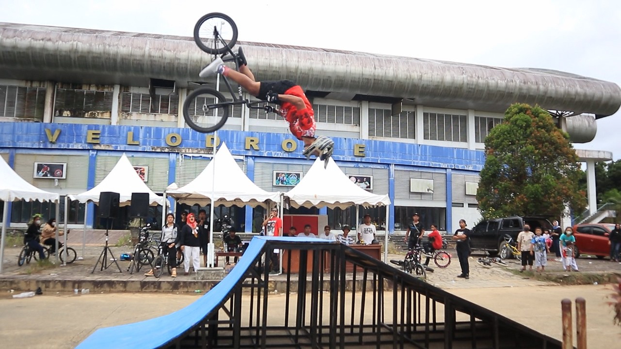 Para Rider Tampilkan Trick Terbaik Pada Hari Kedua BMX Games Kukar 2022