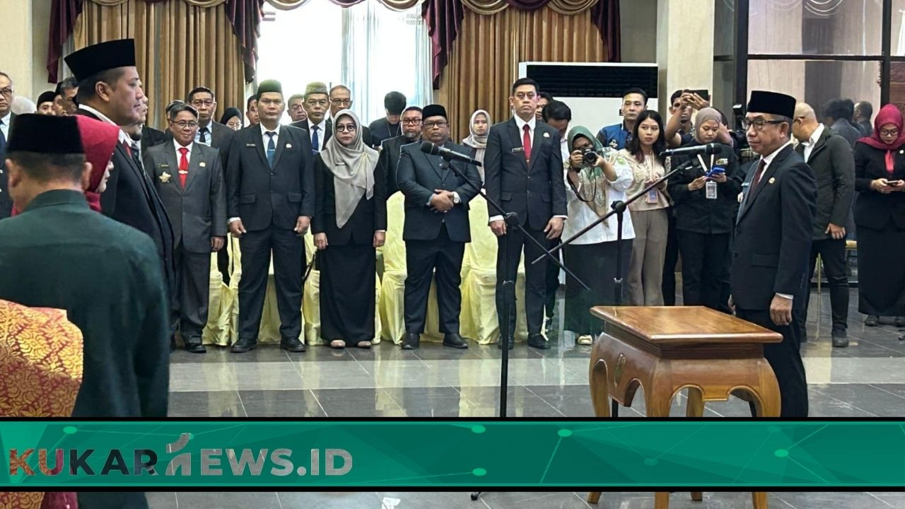 Bupati Kutim Lantik 10 Pejabat Pimpinan Tinggi Pratama dan Fungsional