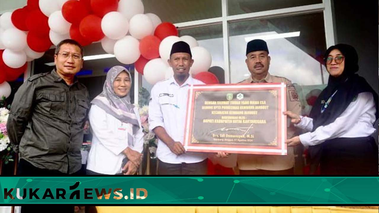 Bupati Edi Damansyah meresmikan Puskesmas Kembang Janggut